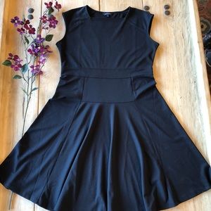 NWOT LANDS’ END Black Flate Tank Dress - L/P 14-16